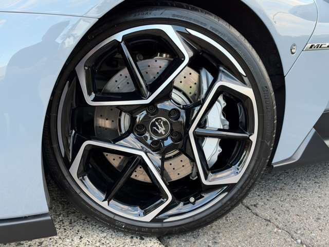 マセラティ ＭＣ２０チェロ ３．０ R5年 (東海) 99