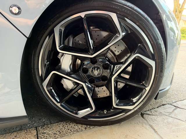 マセラティ ＭＣ２０チェロ ３．０ R5年 (東海) 99