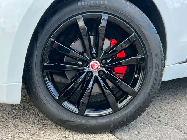 ジャガー Ｆペース ２０Ｄ Ｒスポーツ ４ＷＤ H28年 (東海) 99