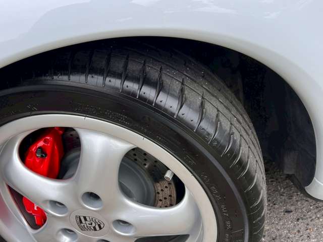 ポルシェ ９１１カブリオレ カレラ ティプトロニックＳ H9年 (東海) 99