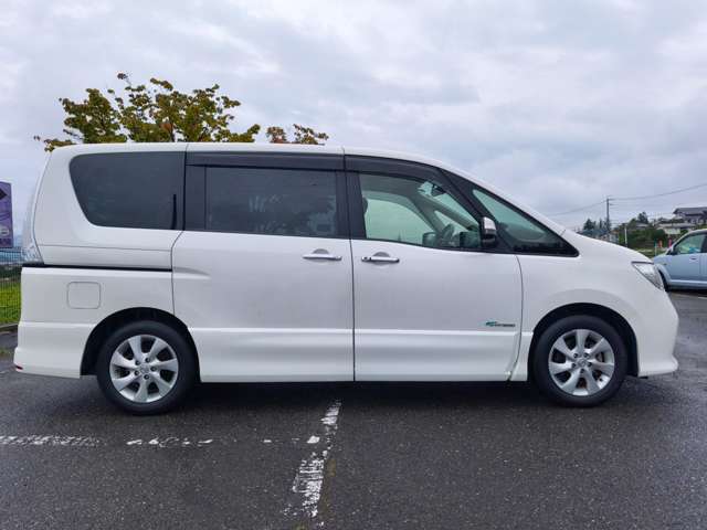 日産 セレナ ２．０ ハイウェイスター Ｇ Ｓ－ＨＹＢＲＩＤ H25年 () 99