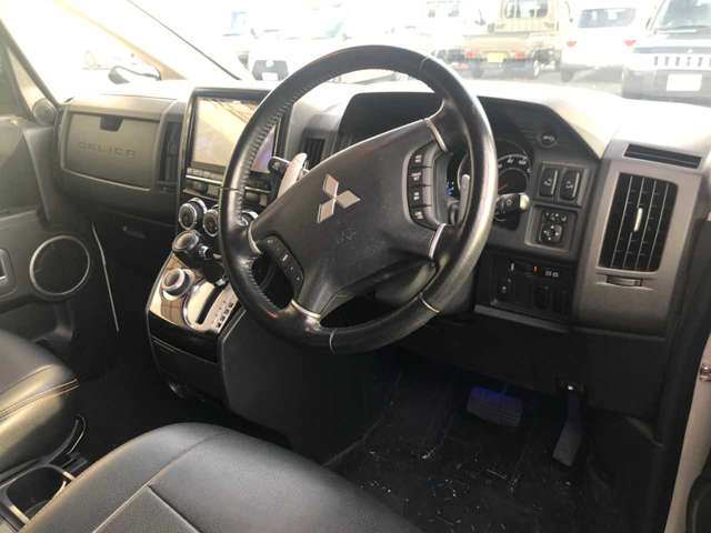 三菱 デリカ　Ｄ：５ ２．２ Ｄ パワーパッケージ ディーゼルターボ ４ＷＤ H28年 (東海) 99