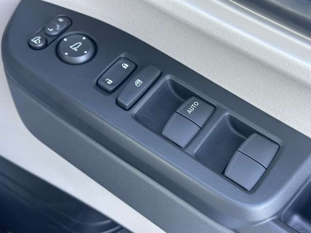 ホンダ Ｎ　ＢＯＸ ６６０ ファッションスタイル ２トーン R8年 () 99