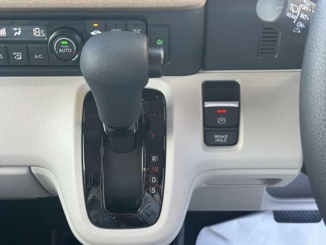 ホンダ Ｎ　ＢＯＸ ６６０ ファッションスタイル ２トーン R8年 () 99