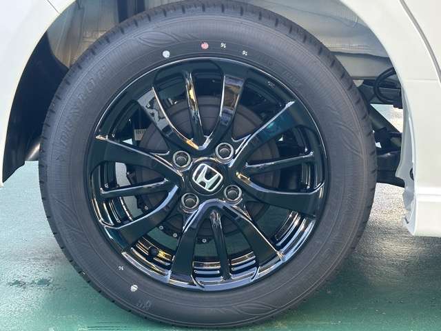 ホンダ Ｎ　ＢＯＸ カスタム ６６０ ブラック スタイル R8年 () 99