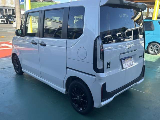ホンダ Ｎ　ＢＯＸ カスタム ６６０ ブラック スタイル R8年 () 99