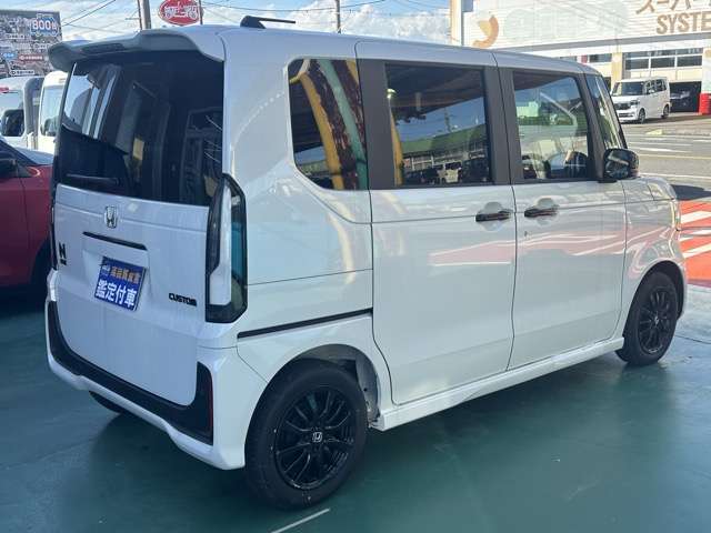 ホンダ Ｎ　ＢＯＸ カスタム ６６０ ブラック スタイル R8年 () 99