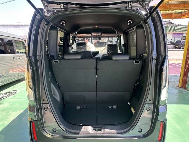 ホンダ Ｎ　ＢＯＸ カスタム ６６０ ターボ ブラック スタイル R8年 (東海) 99