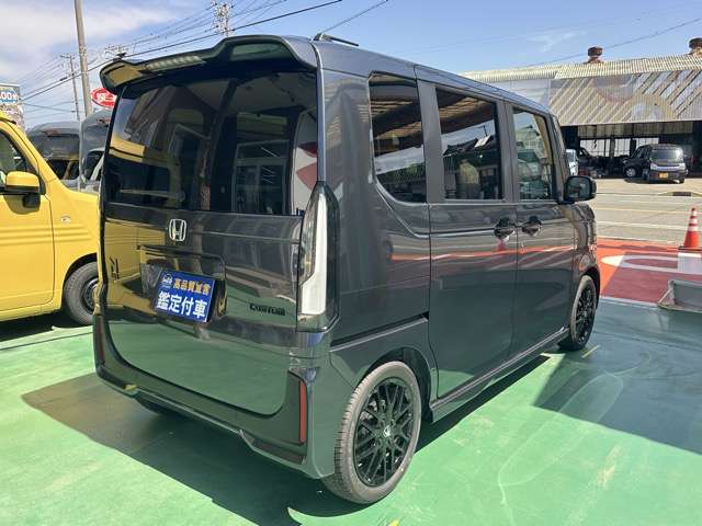 ホンダ Ｎ　ＢＯＸ カスタム ６６０ ターボ ブラック スタイル R8年 (東海) 99