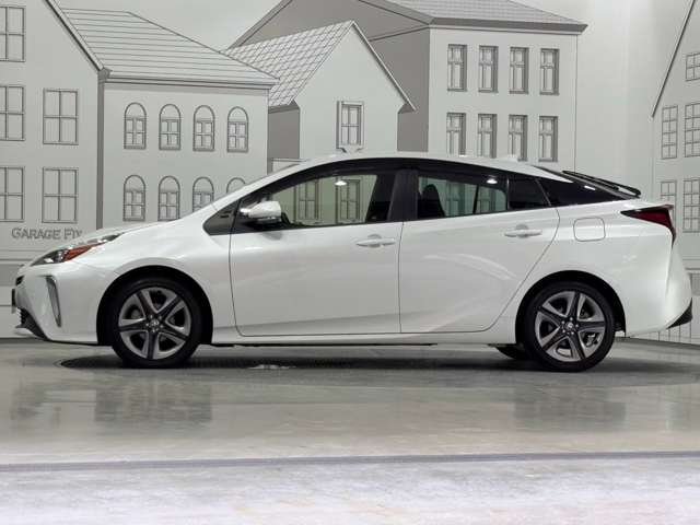 トヨタ プリウス １．８ Ｓ ツーリングセレクション Ｅ－ＦＯＵＲ ４ＷＤ R2年 (甲信越・北陸) 99