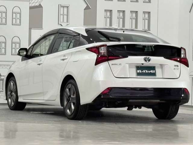 トヨタ プリウス １．８ Ｓ ツーリングセレクション Ｅ－ＦＯＵＲ ４ＷＤ R2年 (甲信越・北陸) 99