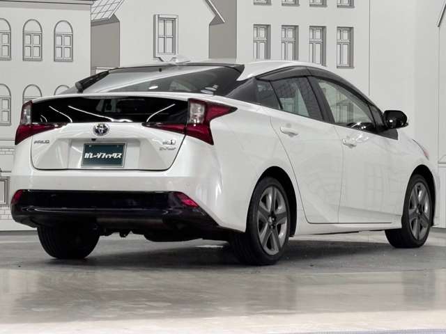 トヨタ プリウス １．８ Ｓ ツーリングセレクション Ｅ－ＦＯＵＲ ４ＷＤ R2年 (甲信越・北陸) 99