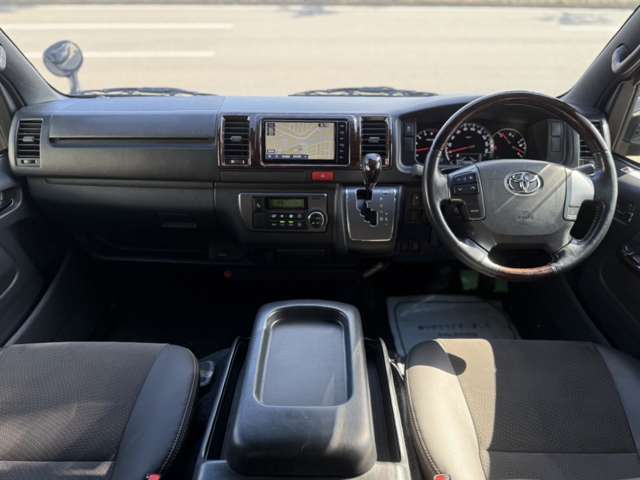 トヨタ ハイエースバン ２．８ スーパーＧＬ ５０ＴＨ アニバーサリー リミテッド ロングボディ ディーゼルターボ ４ＷＤ H30年 (北海道) 99