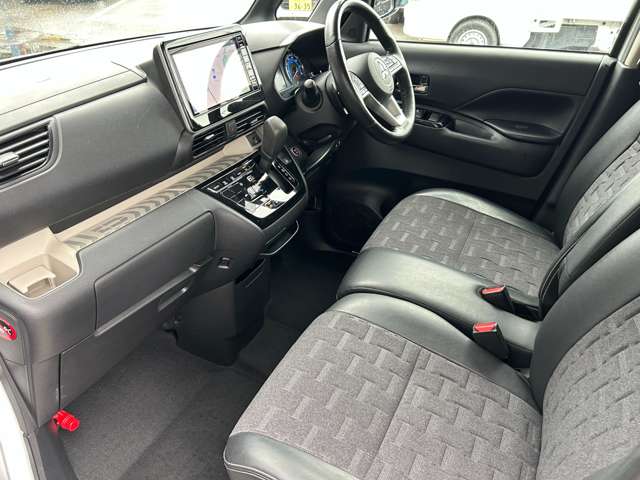 三菱 デリカ　ミニ ６６０ Ｔ プレミアム ４ＷＤ R5年 () 99