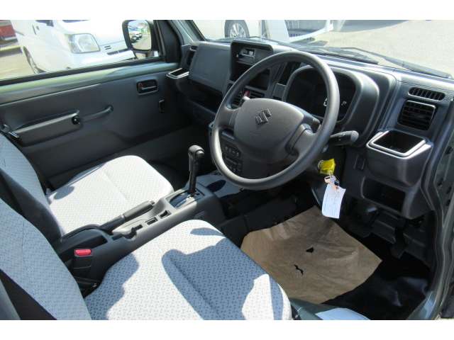 スズキ キャリイトラック ６６０ ＫＣ農繁 ３方開 ４ＷＤ R8年 (関東) 99