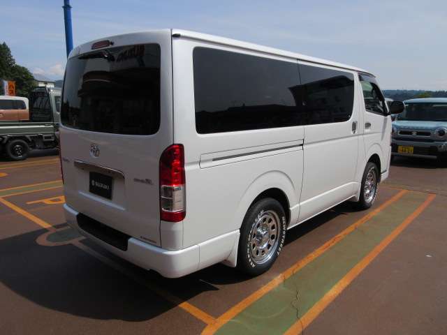 トヨタ ハイエースバン ３．０ スーパーＧＬ ダークプライム ロングボディ ディーゼルターボ ４ＷＤ H29年 (甲信越・北陸) 99