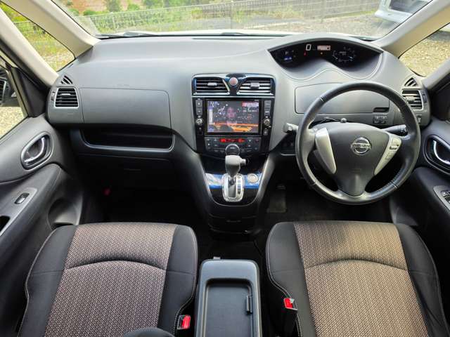 日産 セレナ ２．０ ハイウェイスター Ｖセレクション＋ＳＡＦＥＴＹ Ｓ－ＨＹＢＲＩＤ H26年 (関東) 99