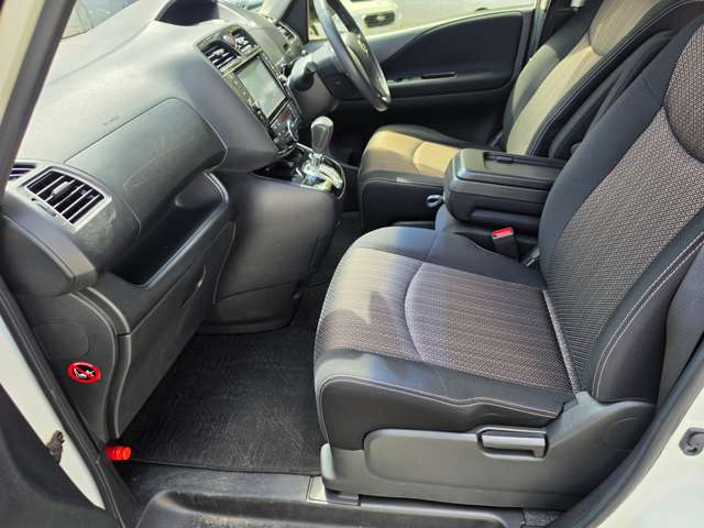 日産 セレナ ２．０ ハイウェイスター Ｖセレクション＋ＳＡＦＥＴＹ Ｓ－ＨＹＢＲＩＤ H26年 (関東) 99