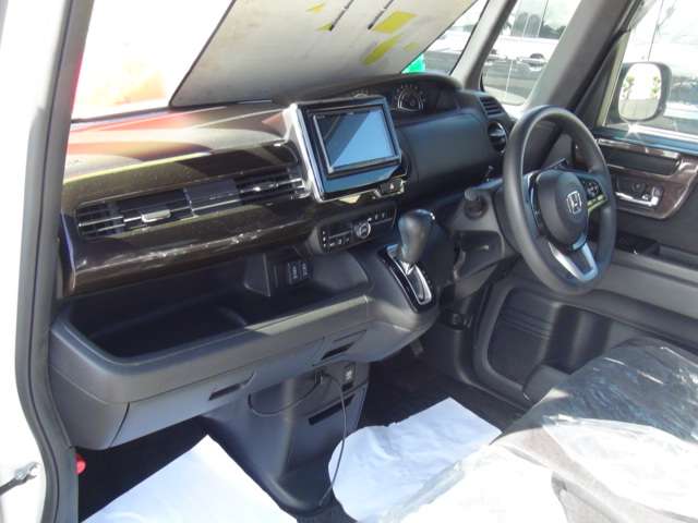 ホンダ Ｎ　ＢＯＸ カスタム ６６０ Ｇ Ｌ ホンダセンシング H29年 () 99