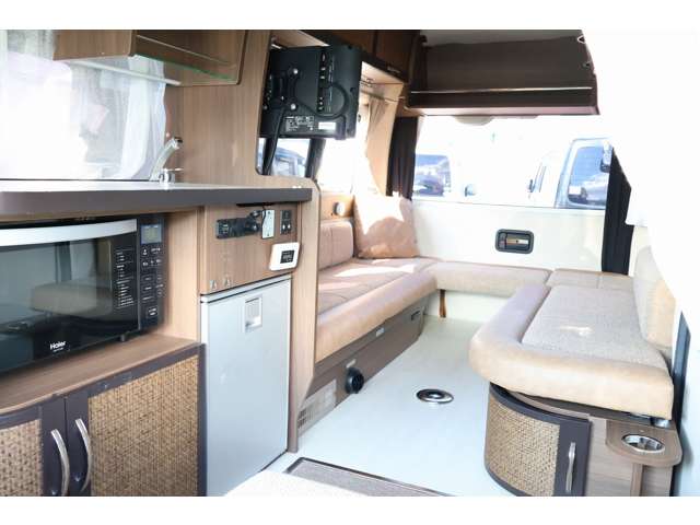 トヨタ ハイエースバン キャンピングカーレグビィプラスＬＶ２ＷＤ R4年 (東北) 99
