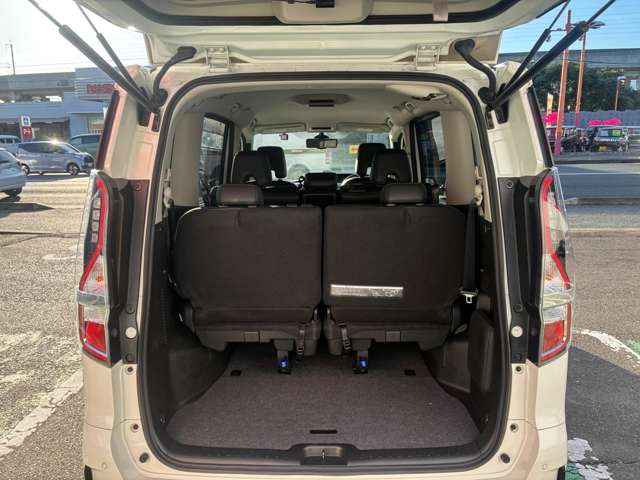 日産 セレナ ２．０ ハイウェイスター Ｖ ４ＷＤ R3年 (東北) 99