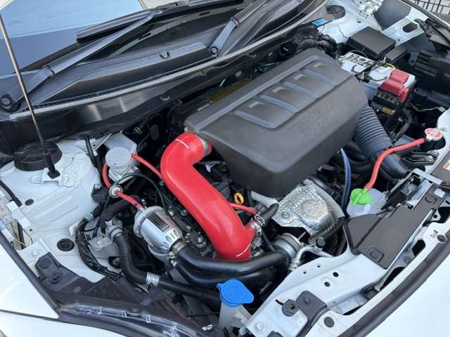 スズキ スイフト スポーツ １．４ R5年 (関東) 99