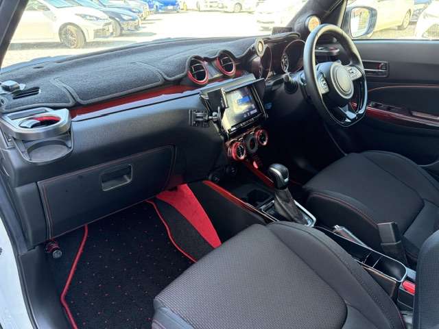 スズキ スイフト スポーツ １．４ R5年 (関東) 99