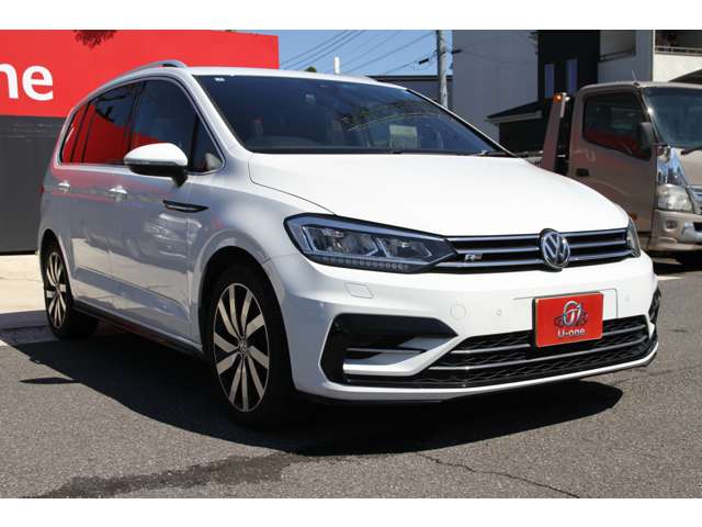 フォルクスワーゲン ゴルフトゥーラン ＴＳＩ　Ｒライン R1年 (関東) 99