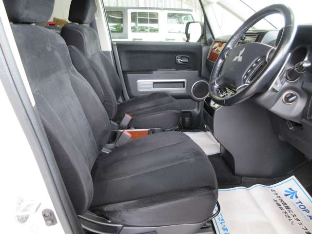三菱 デリカ　Ｄ：５ ２．２ Ｄ パワーパッケージ ディーゼルターボ ４ＷＤ H27年 (関東) 99