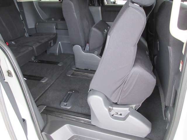 三菱 デリカ　Ｄ：５ ２．２ Ｄ パワーパッケージ ディーゼルターボ ４ＷＤ H27年 (関東) 99