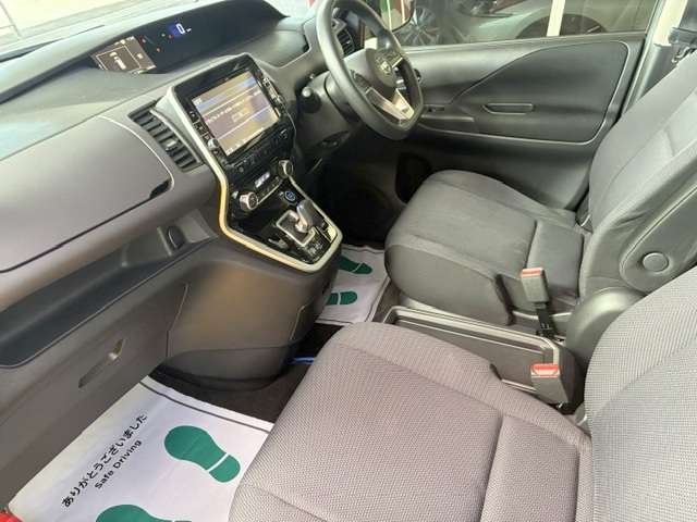 日産 セレナ １．２ Ｅ－ＰＯＷＥＲ ＸＶ R1年 (関東) 99