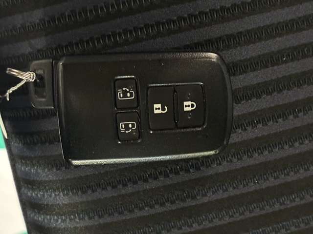 トヨタ ヴォクシー ２．０ ＺＳ 煌 H28年 (関東) 99