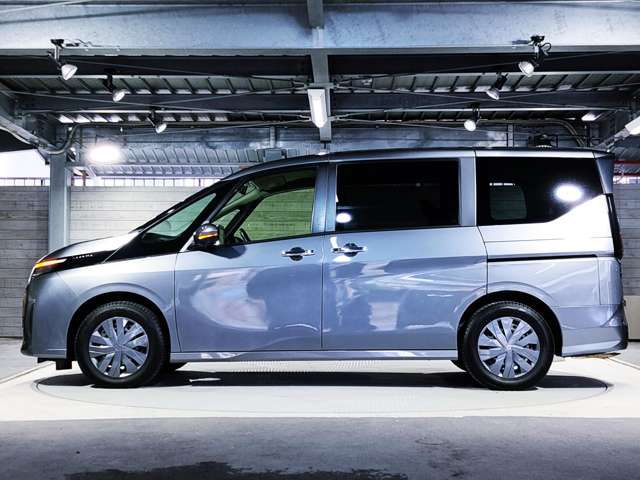日産 セレナ ２．０ Ｘ R5年 (近畿) 99