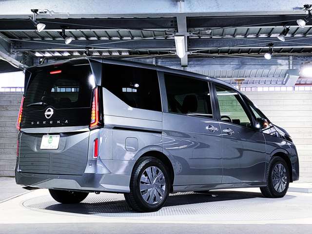 日産 セレナ ２．０ Ｘ R5年 (近畿) 99