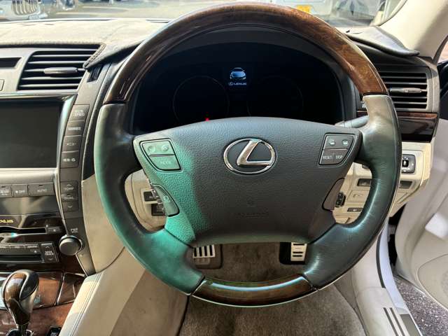 レクサス ＬＳ４６０ バージョンＳ H18年 (近畿) 99
