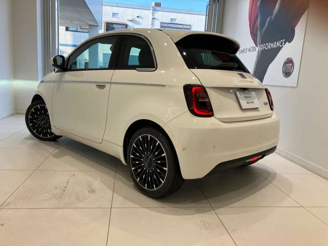 フィアット ５００ｅ アイコン R8年 (近畿) 99