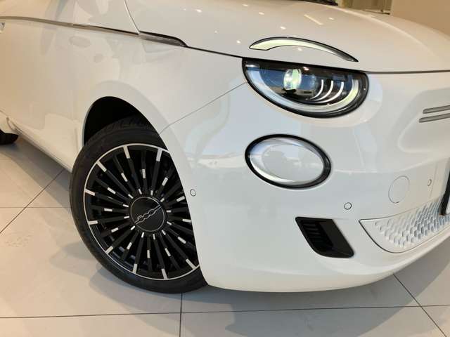 フィアット ５００ｅ アイコン R8年 (近畿) 99