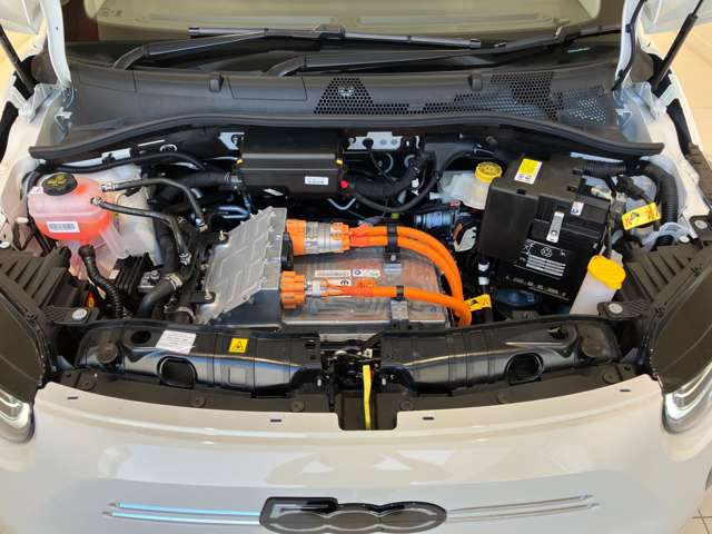 フィアット ５００ｅ アイコン R8年 (近畿) 99