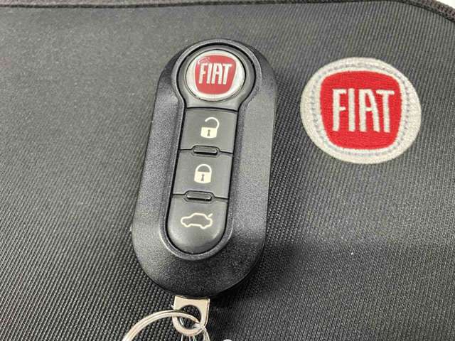 フィアット ５００Ｃ １．２　カルト R4年 (近畿) 99
