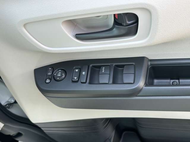 ホンダ Ｎ　ＢＯＸ ６６０ R8年 (四国) 99