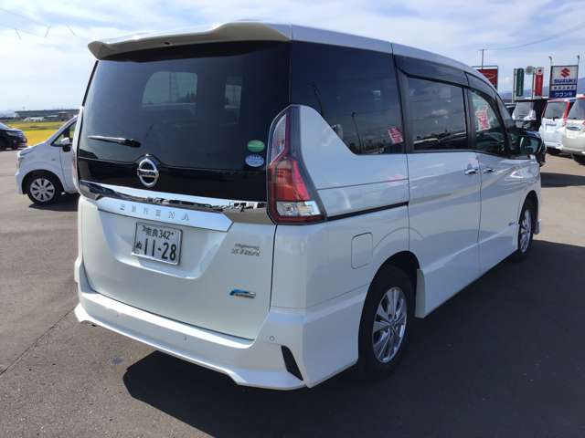 日産 セレナ ２．０ ハイウェイスター ４ＷＤ H28年 (東北) 99