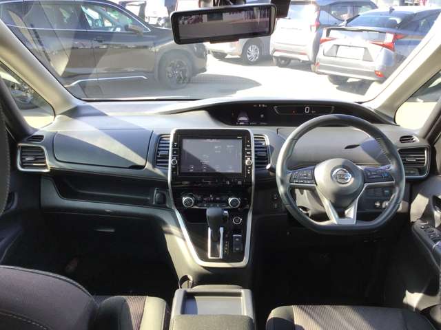 日産 セレナ ２．０ ハイウェイスター ４ＷＤ H28年 (東北) 99