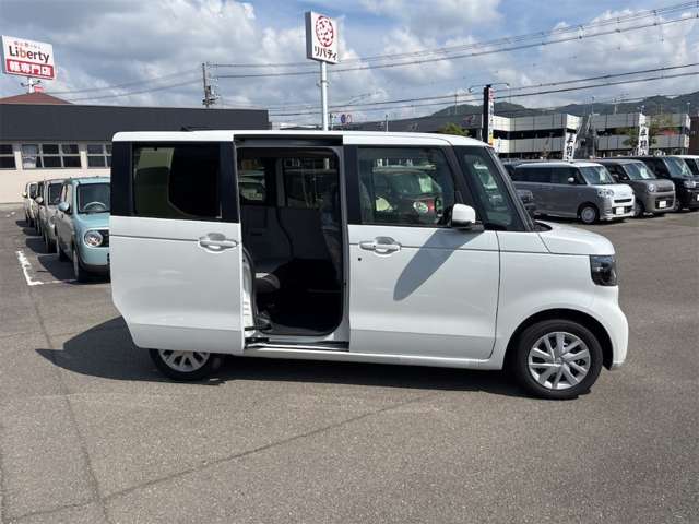 ホンダ Ｎ　ＢＯＸ ６６０ R8年 (四国) 99