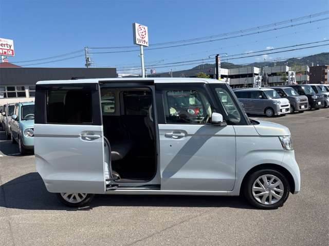ホンダ Ｎ　ＢＯＸ ６６０ ＥＸ R3年 (四国) 99