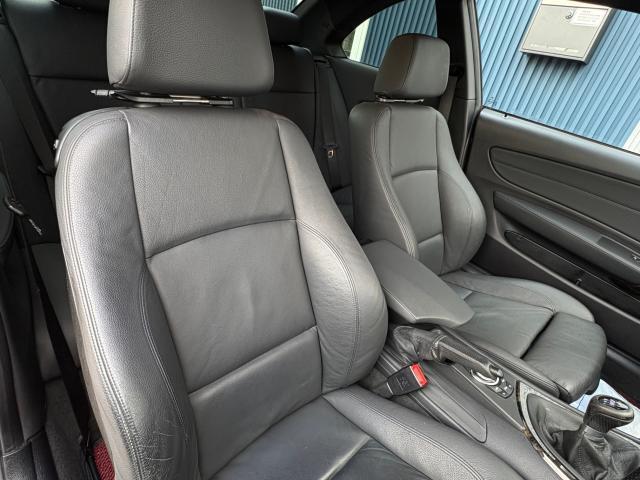 ＢＭＷ １シリーズ １３５Ｉ H21年 (近畿) 99