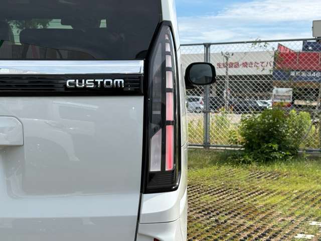 ホンダ Ｎ　ＢＯＸ カスタム ６６０ R8年 () 99