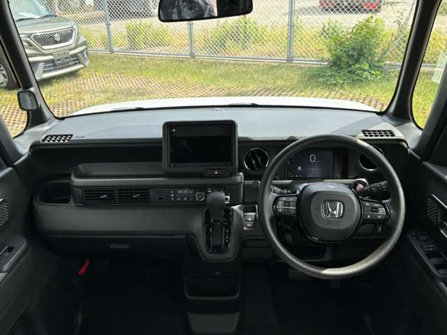 ホンダ Ｎ　ＢＯＸ カスタム ６６０ R8年 () 99