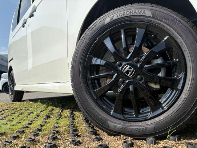 ホンダ Ｎ　ＢＯＸ カスタム ６６０ ブラック スタイル R8年 () 99