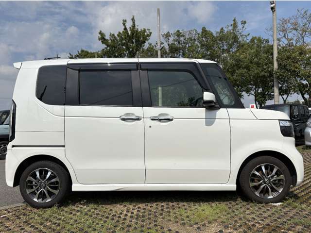ホンダ Ｎ　ＢＯＸ カスタム ６６０ R6年 () 99