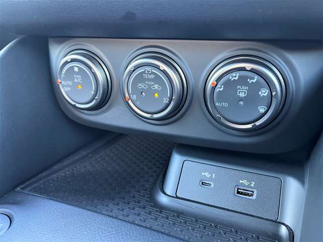 日産 フェアレディＺ ３．０ バージョン ＳＴ R4年 (中国) 99
